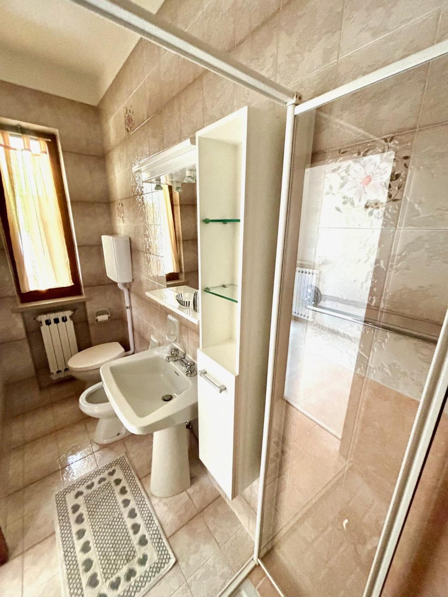 Casa Edda Lägenhet Brenzone sul Garda Exteriör bild