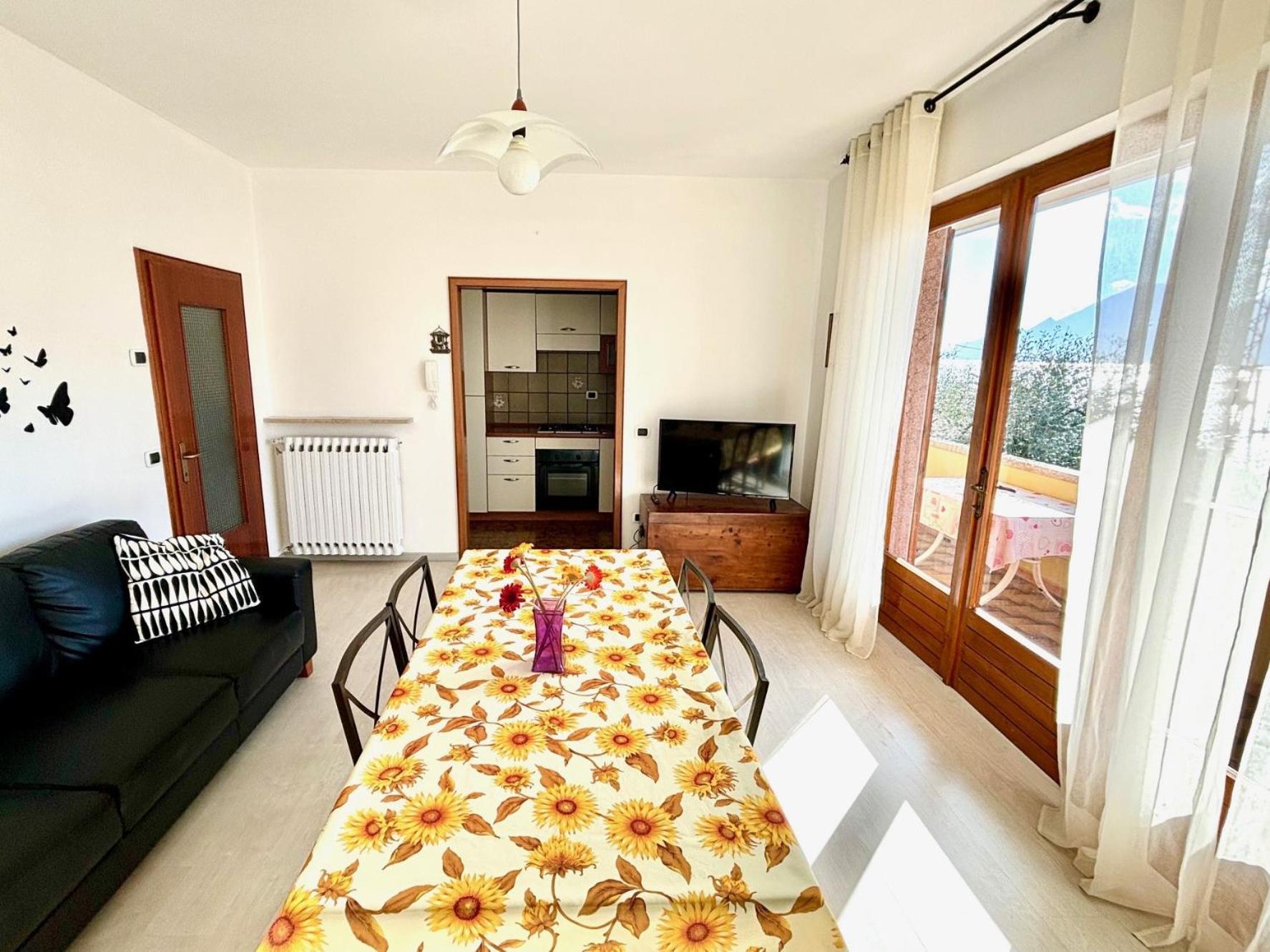 Casa Edda Lägenhet Brenzone sul Garda Exteriör bild